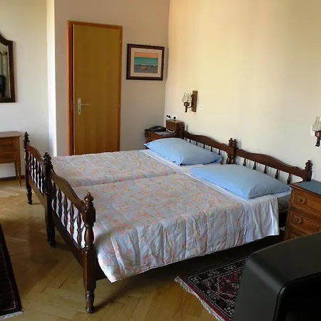 Hotel Schlosshotel 2*