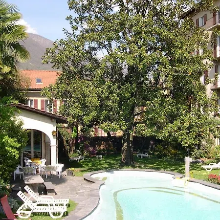 Schlosshotel Hotell 2*